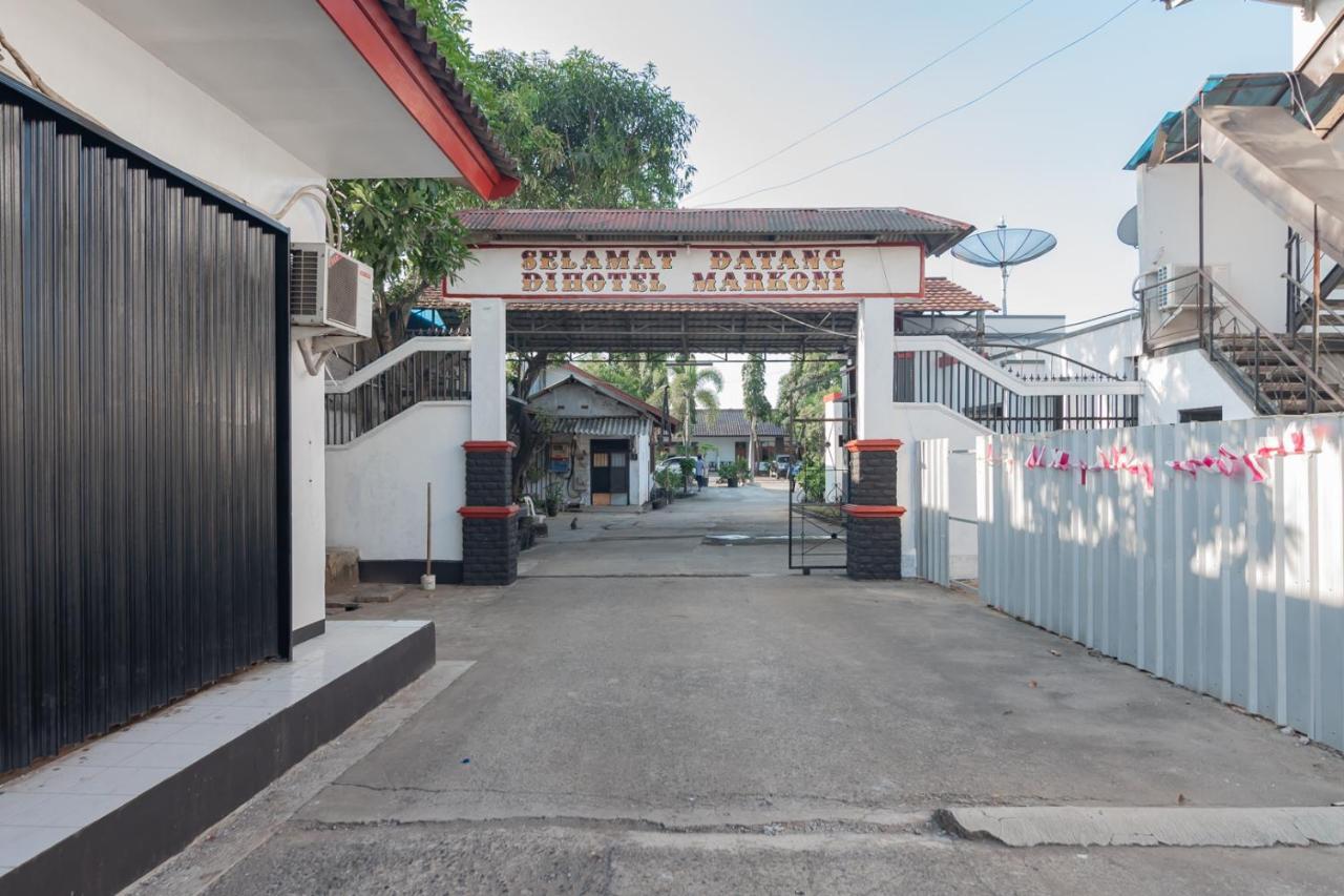Hotel Markoni Pamanukan Mitra Reddoorz Pamanukan Hilir Exterior photo