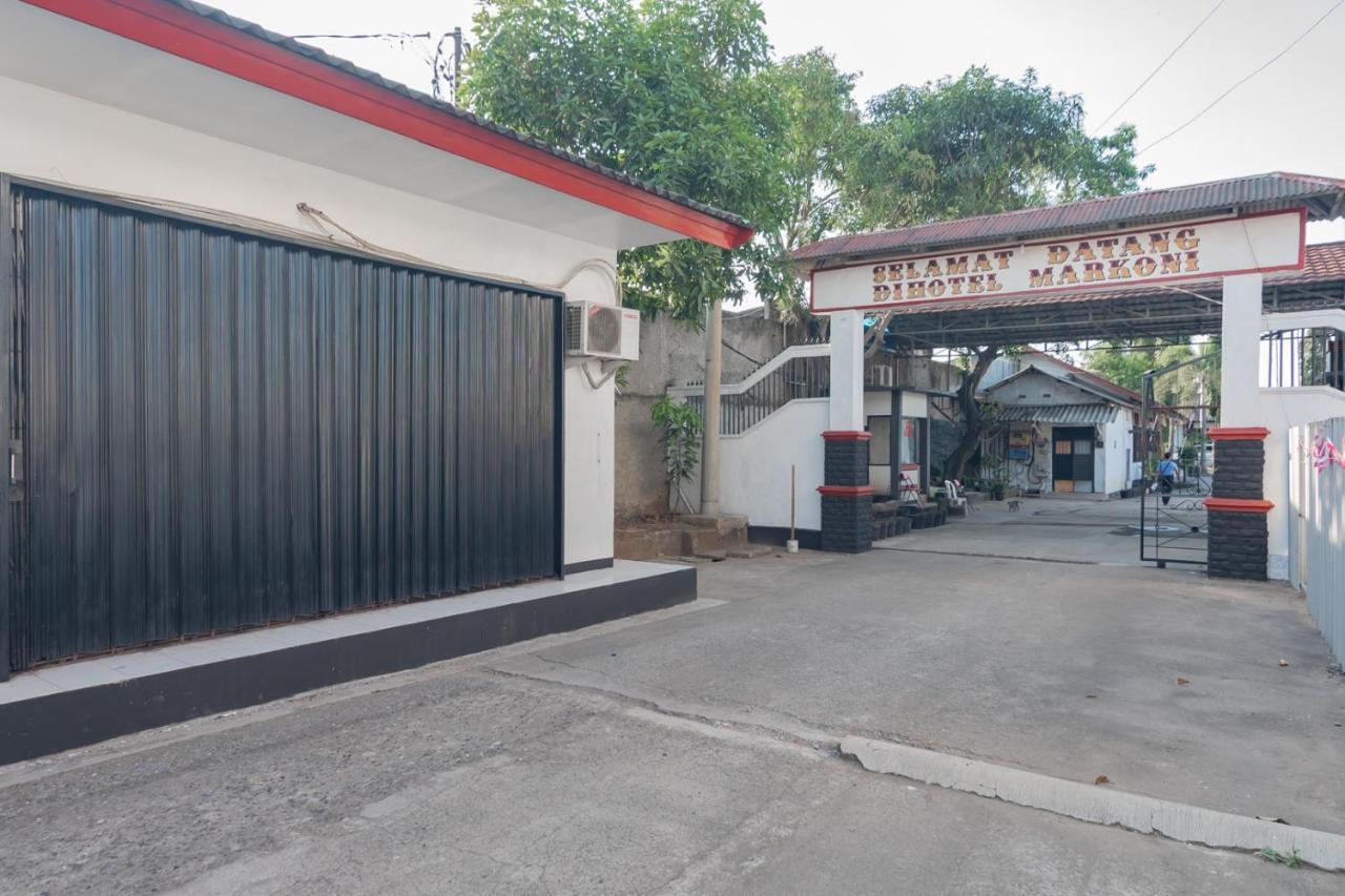 Hotel Markoni Pamanukan Mitra Reddoorz Pamanukan Hilir Exterior photo