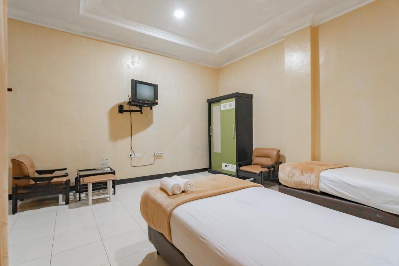 Hotel Markoni Pamanukan Mitra Reddoorz Pamanukan Hilir Exterior photo